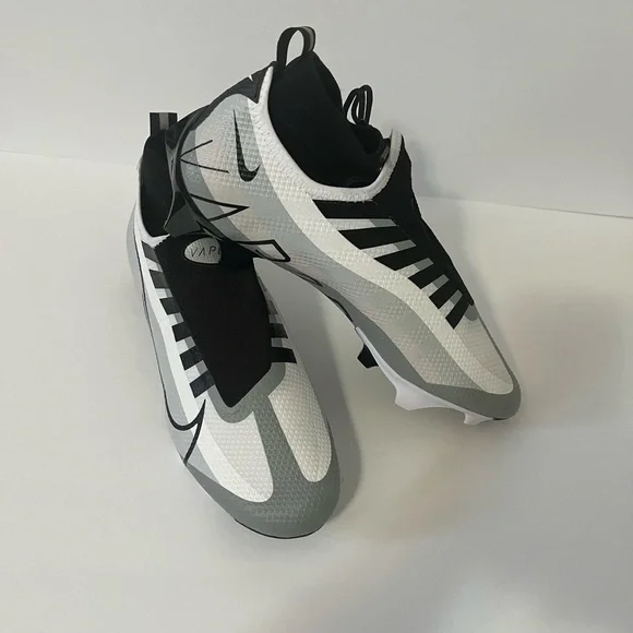 Nike | Shoes | Nike Vapor Edge Pro 36 Football Cleats White  display picture 1